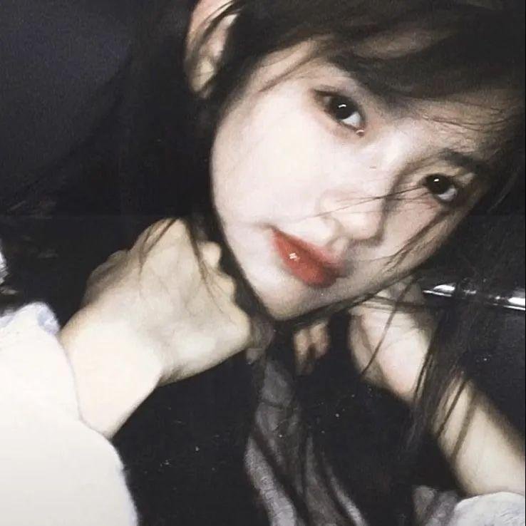 艾米丽·布莱尔的秘密